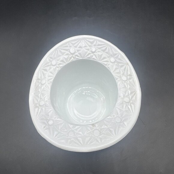 VTG Fenton Large Daisy & Button Milk Glass Top Hat Cut Glass - Picture 5 of 8